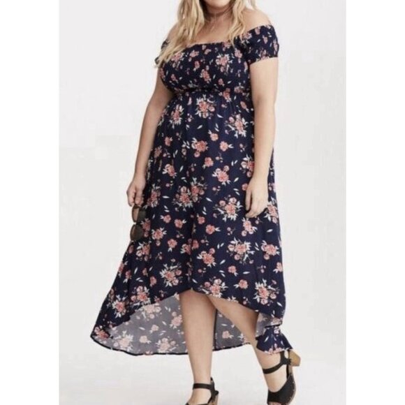 Torrid Dresses & Skirts - TORRID 2 Cold Shoulder Dress Size 2X Hi Low hem Floral top Short sleeve Hollyday